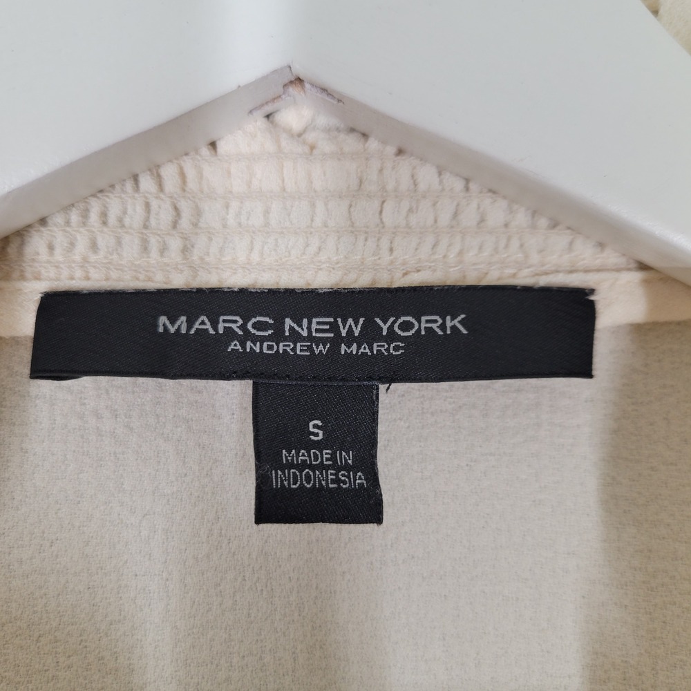 Marc New York Blouse Womens Small Cream Ruffle Neck Smocked Cuff Button Up Top - Picture 7 of 8